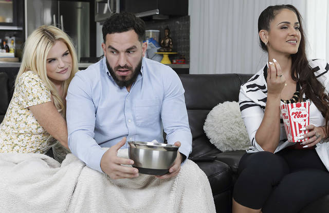 Активная измена бородатого мужика с собственной дочкой помогла кончить